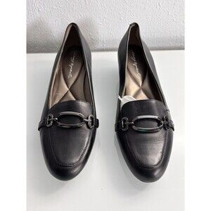 Easy Spirit Black Leather Loafers with Gunmetal Hardware